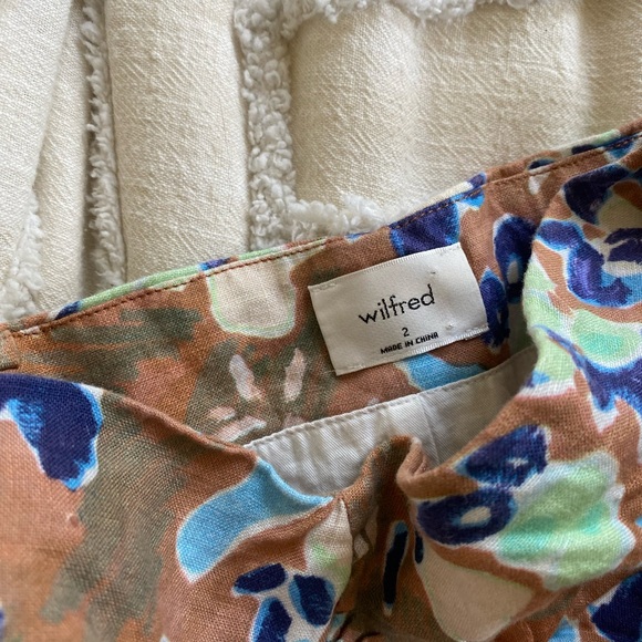 BUY 2 • GET 1 FREE - Wilfred “fatale” strapless 100% linen ruched top - Picture 3 of 5